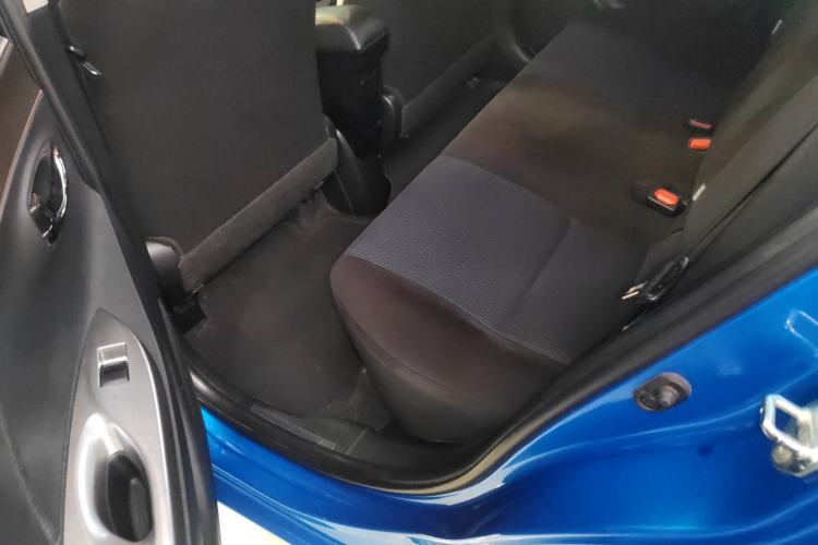 Used Toyota YARiS L Zhi Xuan 2015 1.5E Automatic Charm Edition Left Rear Seat