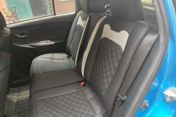 Used Toyota YARiS L Zhi Xuan 2015 1.5E Automatic Charm Edition Left Rear Seat