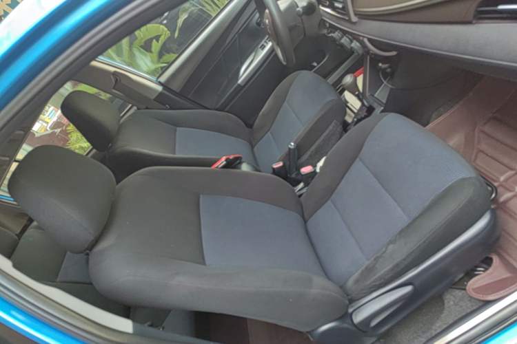Used Toyota YARiS L Zhi Xuan 2015 1.5E Automatic Charm Edition Right Front Seat