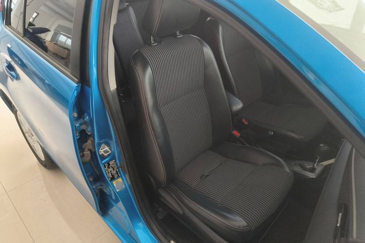 Used Toyota YARiS L Zhi Xuan 2015 1.5G Automatic Xuan Dong Sunroof Special Edition Right Front Seat