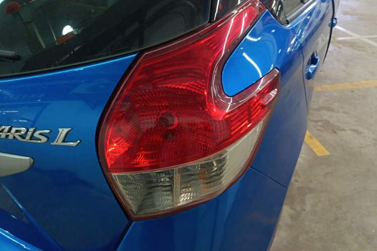 Used Toyota YARiS L Zhi Xuan 2015 1.5G Automatic Xuan Dong Sunroof Special Edition Right Rear Taillight