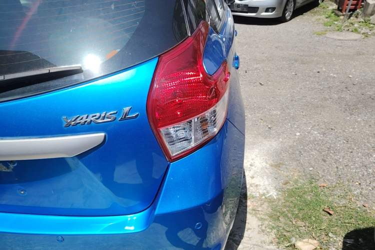 Used Toyota YARiS L Zhi Xuan 2015 1.5E Automatic Charm Edition Right Rear Taillight