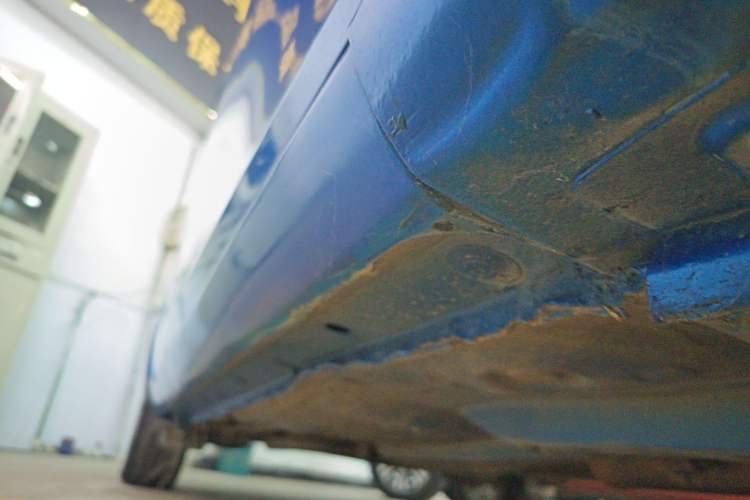 Used Toyota YARiS L Zhi Xuan 2015 1.5G Automatic Xuan Dong Sunroof Special Edition Right Side Sill