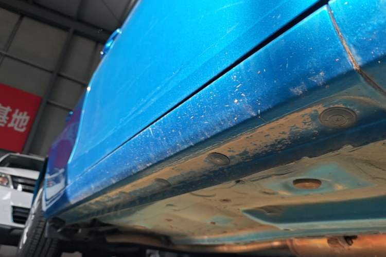 Used Toyota YARiS L Zhi Xuan 2015 1.5E Automatic Charm Edition Right Side Sill