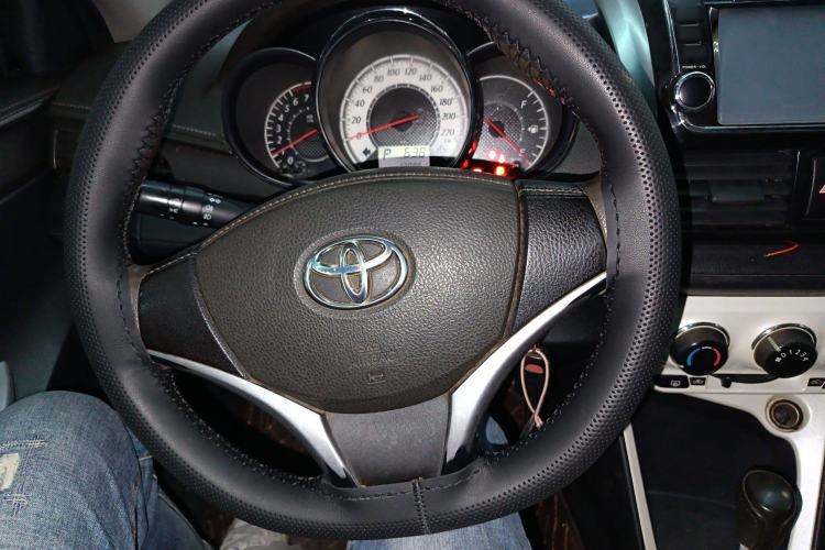 Used Toyota YARiS L Zhi Xuan 2015 1.5G Automatic Xuan Dong Sunroof Special Edition Steering Wheel