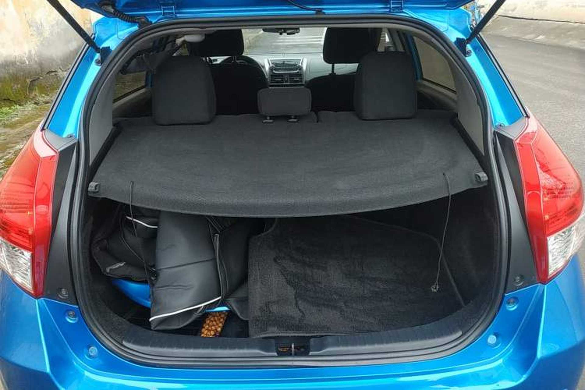 Used Toyota YARiS L Zhi Xuan 2015 1.5E Automatic Charm Edition Trunk