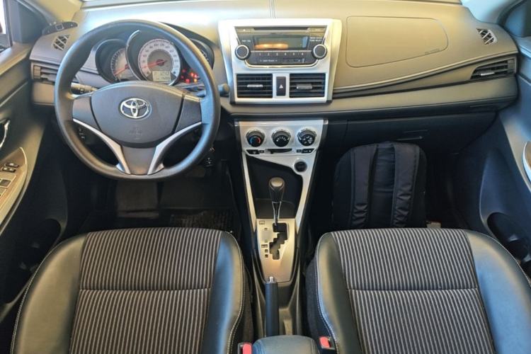 Used Toyota YARiS L Zhi Xuan 2015 1.5G Automatic Xuan Dong Sunroof Special Edition Center Console