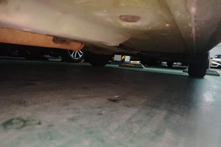 Used Toyota YARiS L Zhi Xuan 2015 1.5E Automatic Charm Edition Chassis Front Left
