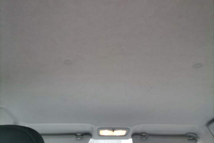 Used Toyota YARiS L Zhi Xuan 2015 1.5E Automatic Charm Edition Headliner