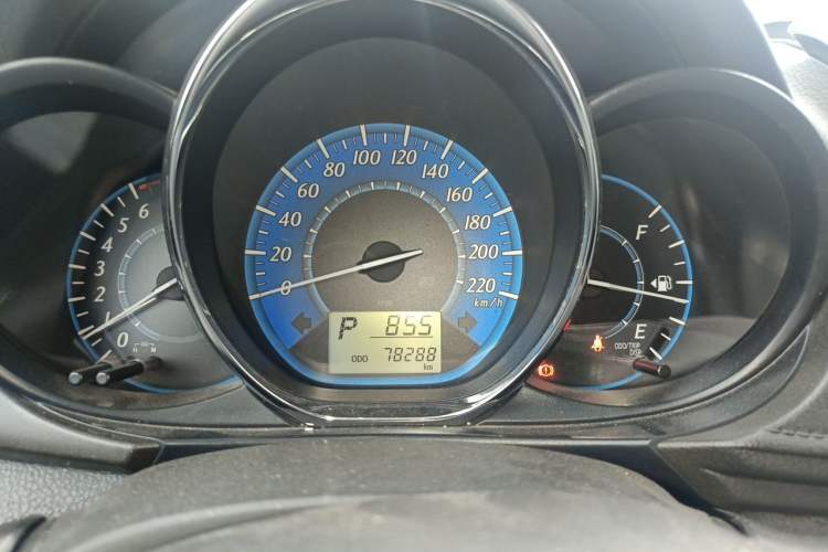 Used Toyota YARiS L Zhi Xuan 2015 1.5E Automatic Charm Edition Instrument Cluster