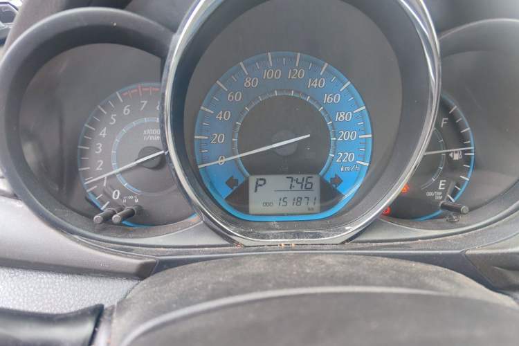Used Toyota YARiS L Zhi Xuan 2015 1.5E Automatic Charm Edition Instrument Cluster