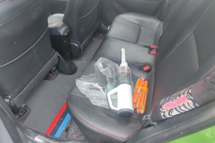 Used Toyota YARiS L Zhi Xuan 2015 1.5E Automatic Charm Edition Left Rear Seat