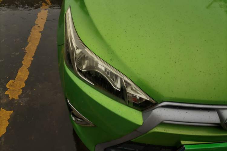 Used Toyota YARiS L Zhi Xuan 2015 1.5E Automatic Charm Edition Right Front Headlight