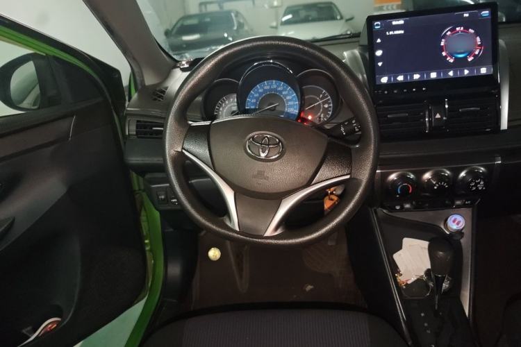 Used Toyota YARiS L Zhi Xuan 2015 1.5E Automatic Charm Edition Steering Wheel