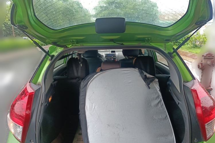Used Toyota YARiS L Zhi Xuan 2015 1.5E Automatic Charm Edition Trunk