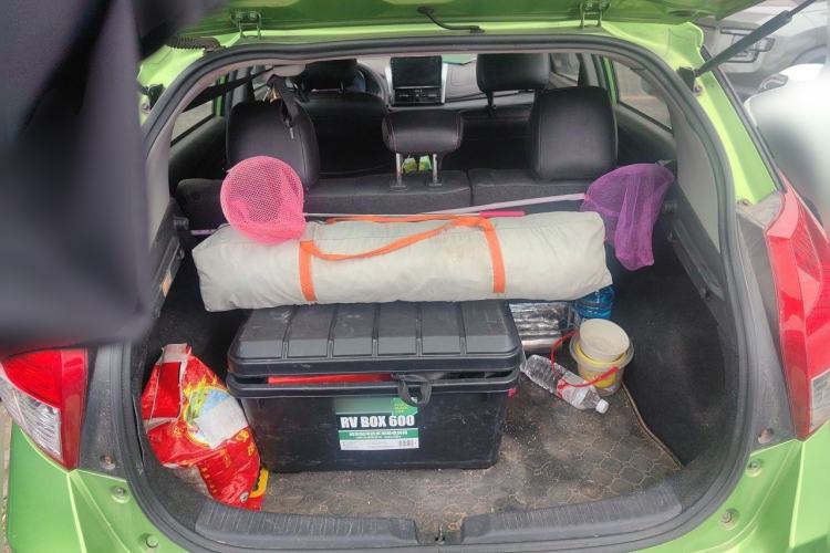 Used Toyota YARiS L Zhi Xuan 2015 1.5E Automatic Charm Edition Trunk