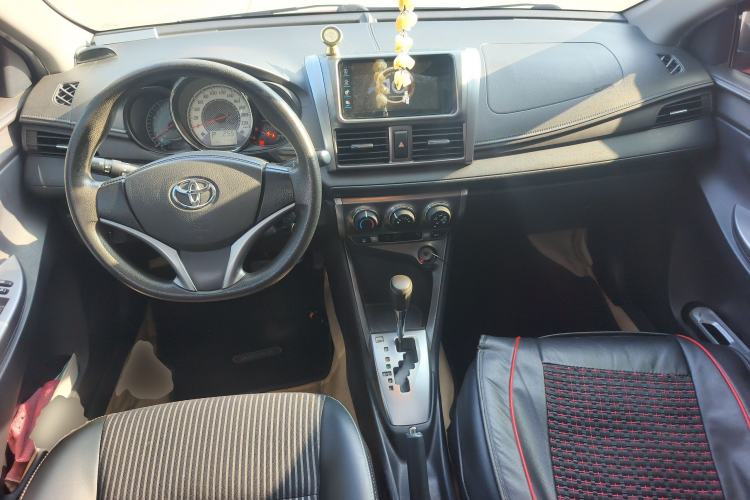 Used Toyota YARiS L Zhi Xuan 2015 1.5G Automatic Orange Limited Edition Center Console