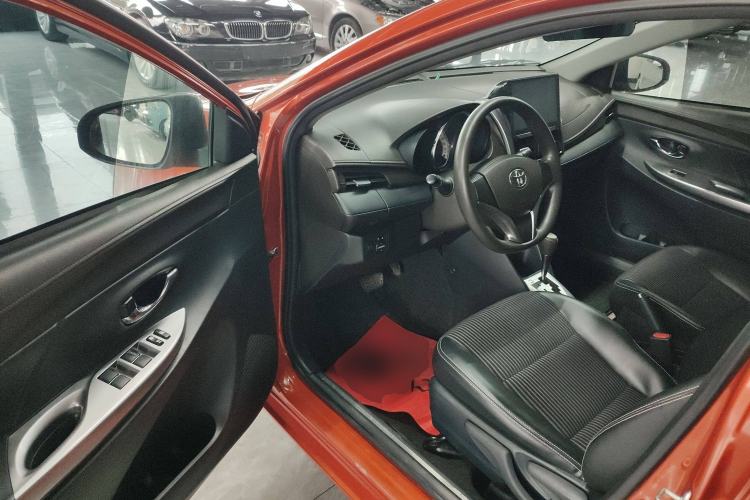 Used Toyota YARiS L Zhi Xuan 2015 1.5G Automatic Orange Limited Edition Driver Seat