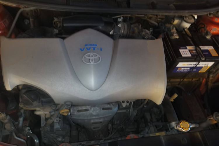 Used Toyota YARiS L Zhi Xuan 2015 1.5G Automatic Orange Limited Edition Engine Bay