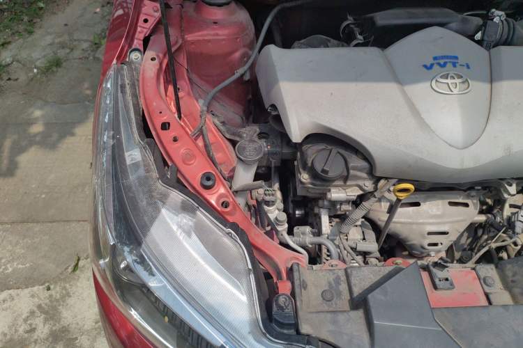 Used Toyota YARiS L Zhi Xuan 2015 1.5E Automatic Charm Edition Engine Bay Right