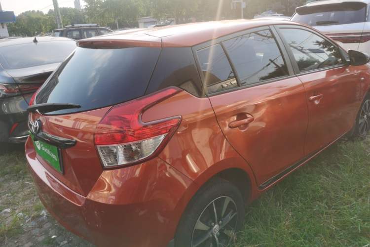 Used Toyota YARiS L Zhi Xuan 2015 1.5G Automatic Orange Limited Edition Exterior 5