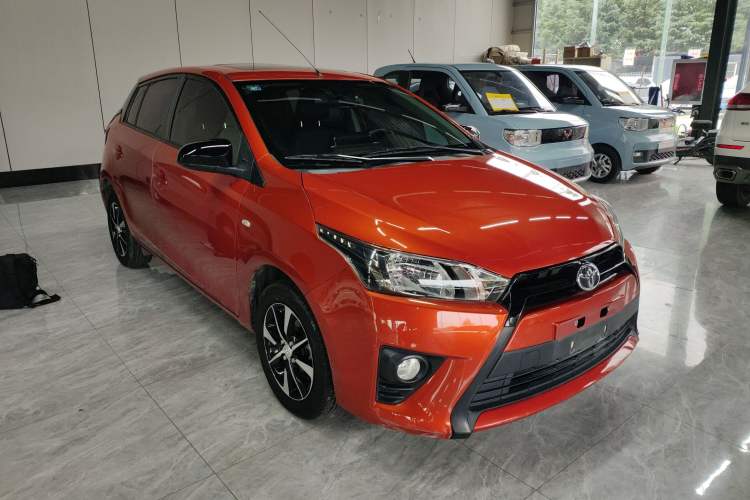Used Toyota YARiS L Zhi Xuan 2015 1.5G Automatic Orange Limited Edition Front Right 45 Deg