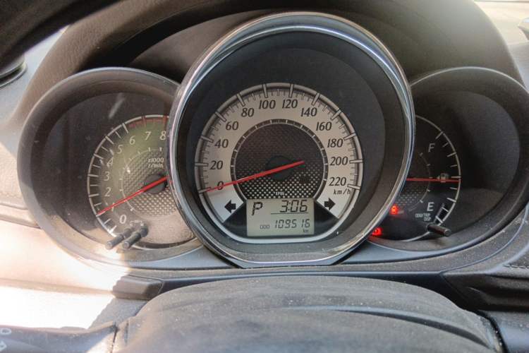 Used Toyota YARiS L Zhi Xuan 2015 1.5G Automatic Orange Limited Edition Instrument Cluster