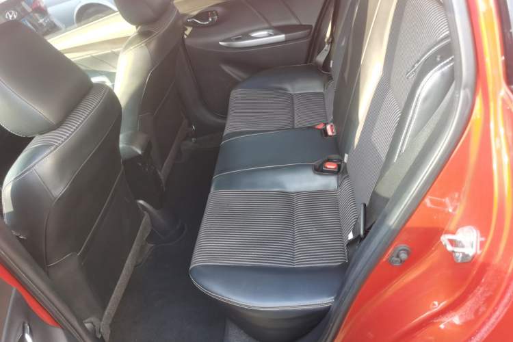 Used Toyota YARiS L Zhi Xuan 2015 1.5G Automatic Orange Limited Edition Interior 4