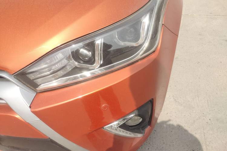 Used Toyota YARiS L Zhi Xuan 2015 1.5E Automatic Charm Edition Left Front Headlight