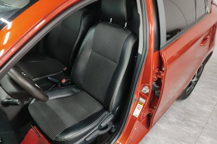 Used Toyota YARiS L Zhi Xuan 2015 1.5G Automatic Orange Limited Edition Left Front Seat