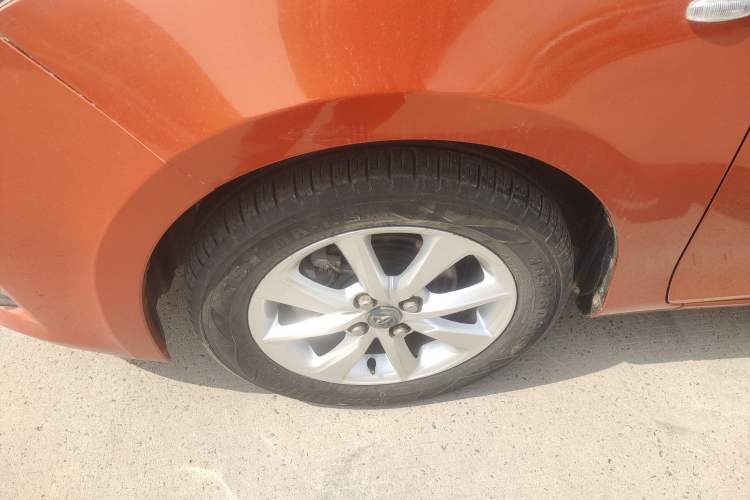 Used Toyota YARiS L Zhi Xuan 2015 1.5E Automatic Charm Edition Left Front Wheel Hub