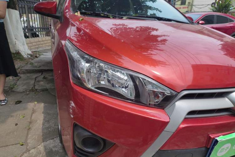 Used Toyota YARiS L Zhi Xuan 2015 1.5E Automatic Charm Edition Right Front Headlight