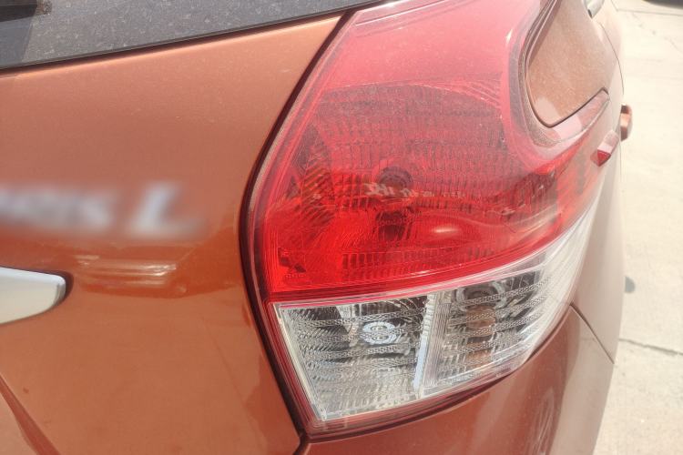 Used Toyota YARiS L Zhi Xuan 2015 1.5E Automatic Charm Edition Right Rear Taillight