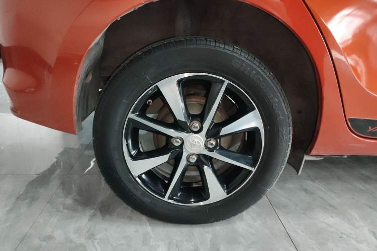 Used Toyota YARiS L Zhi Xuan 2015 1.5G Automatic Orange Limited Edition Right Rear Wheel Hub
