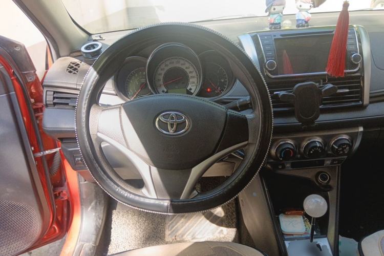 Used Toyota YARiS L Zhi Xuan 2015 1.5G Automatic Orange Limited Edition Steering Wheel