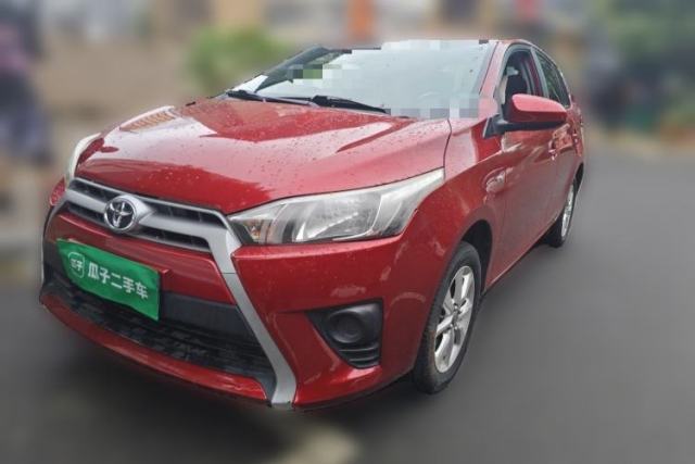 Toyota YARiS L Zhi Xuan 2015 1.5E Automatic Charm Edition مستعملة