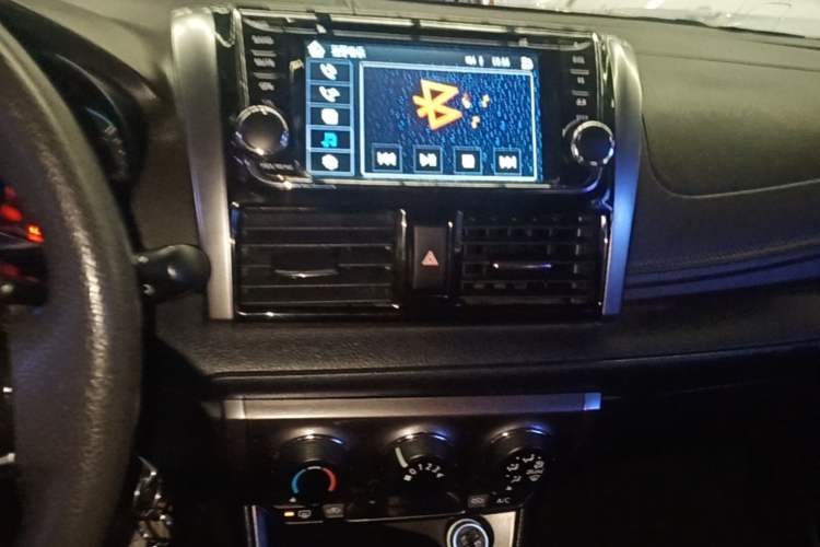 Used Toyota YARiS L Zhi Xuan 2015 1.5E Automatic Charm Edition Audio And AC Panel