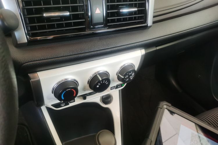 Used Toyota YARiS L Zhi Xuan 2015 1.5G Automatic Xuan Dong Sunroof Special Edition Audio And AC Panel