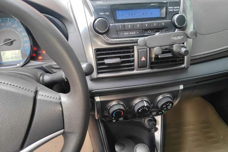 Used Toyota YARiS L Zhi Xuan 2015 1.5E Automatic Charm Edition Audio And AC Panel
