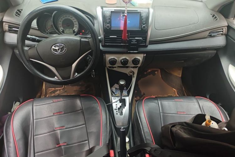 Used Toyota YARiS L Zhi Xuan 2015 1.5G Automatic Xuan Dong Sunroof Special Edition Center Console