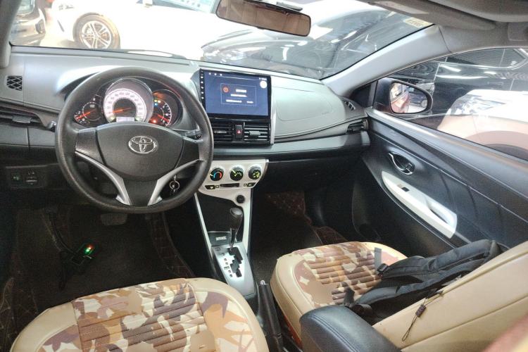 Used Toyota YARiS L Zhi Xuan 2015 1.5G Automatic Xuan Dong Sunroof Special Edition Center Console