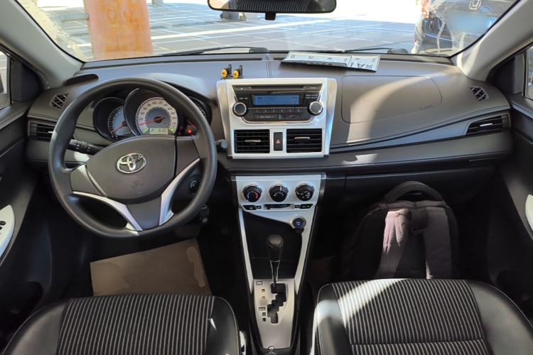 Used Toyota YARiS L Zhi Xuan 2015 1.5G Automatic Xuan Dong Sunroof Special Edition Center Console