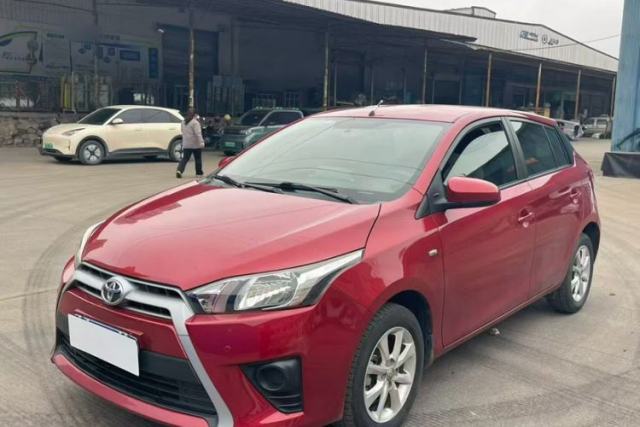 Ojetý Toyota YARiS L Zhi Xuan 2015 1.5E Automatic Charm Edition