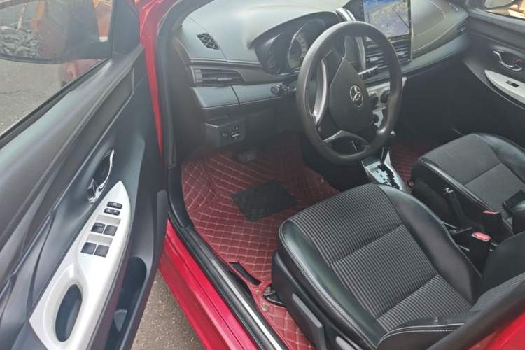 Used Toyota YARiS L Zhi Xuan 2015 1.5G Automatic Xuan Dong Sunroof Special Edition Driver Seat