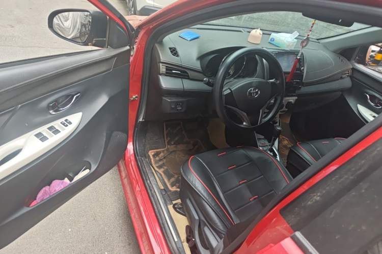 Used Toyota YARiS L Zhi Xuan 2015 1.5G Automatic Xuan Dong Sunroof Special Edition Driver Seat