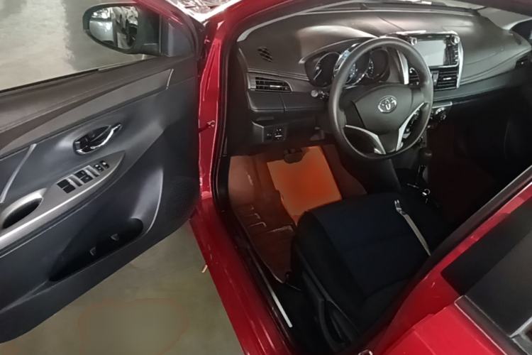 Used Toyota YARiS L Zhi Xuan 2015 1.5E Automatic Charm Edition Driver Seat