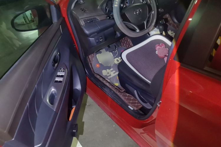 Used Toyota YARiS L Zhi Xuan 2015 1.5E Automatic Charm Edition Driver Seat