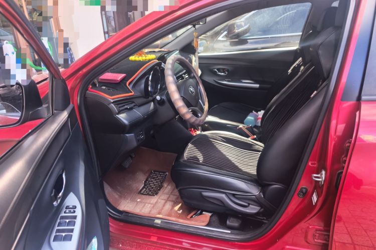 Used Toyota YARiS L Zhi Xuan 2015 1.5E Automatic Charm Edition Driver Seat