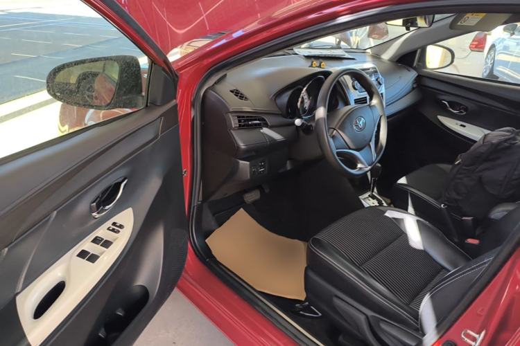 Used Toyota YARiS L Zhi Xuan 2015 1.5G Automatic Xuan Dong Sunroof Special Edition Driver Seat