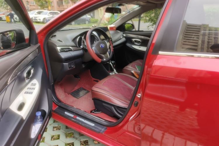 Used Toyota YARiS L Zhi Xuan 2015 1.5G Automatic Xuan Dong Sunroof Special Edition Driver Seat